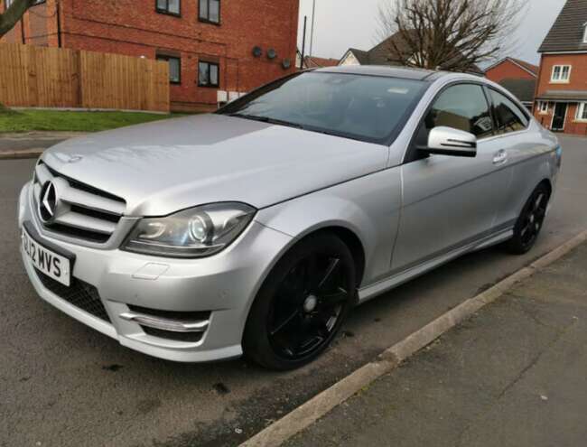 2012 Mercedes-Benz C250, Coupe, Auto, AMG Line, Pan Roof thumb 1