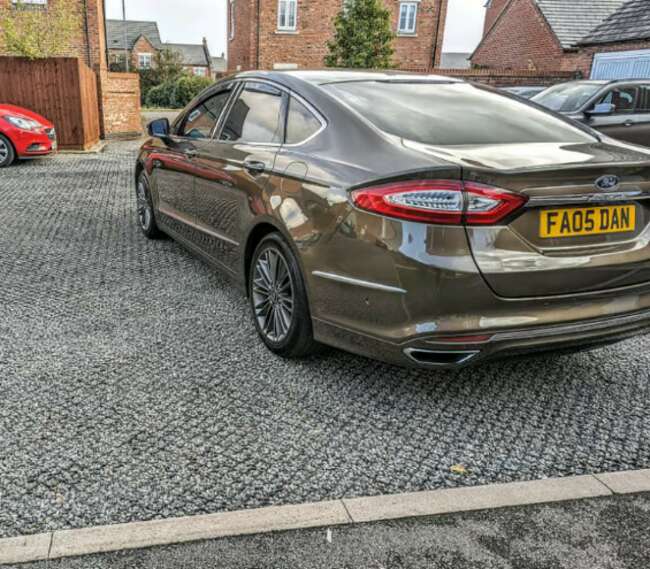 2016 Ford Mondeo Vignale thumb 6