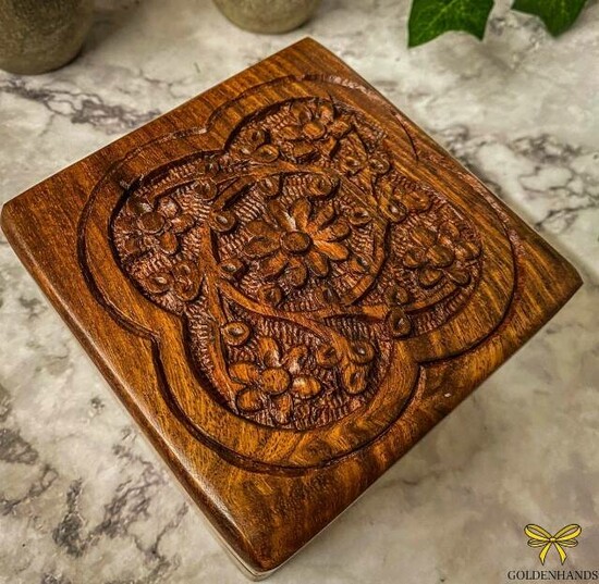  Exquisite Carved Wooden Boxes - A Treasure for Your Home!  1
