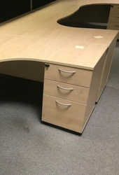 Office Furniture 1.6 Meter Radial Desks with Pedestals thumb 2