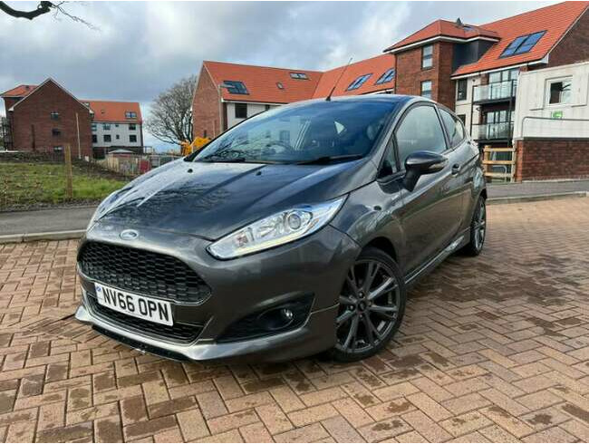 2017 Ford Fiesta, 49K Miles Starts and Drives Perfect  3