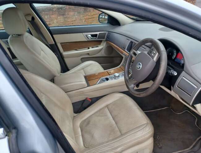 2008 Jaguar, XF, Saloon, 2720 (cc), 4 doors  1