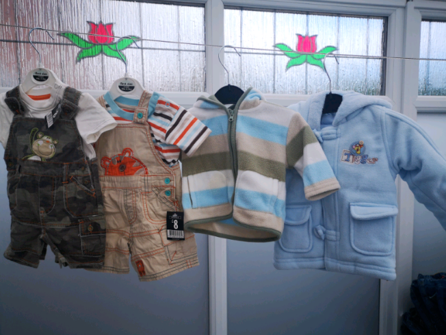 Childrens & Baby Clothes  1