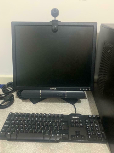 Dell Computer With Speaker System and Accessories  1