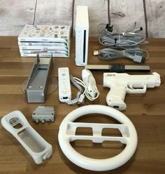 Nintendo Wii Console Bundle 5 Games + Controllers, Accessories and Cables