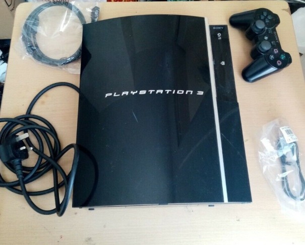 Sony Playstation 3 - 80Gb Black Console with 12 Games and Accessories  0