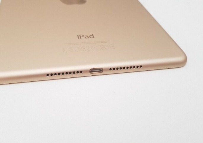 Apple iPad Mini 4 Retina 128GB Gold Tablet   2
