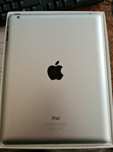 Apple iPad 4th Gen. 16GB, 9.7in - Black  4