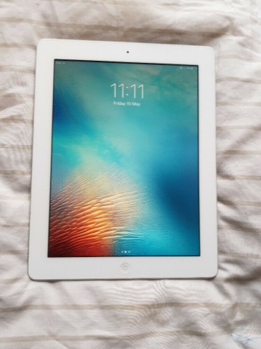 Apple iPad 4th Gen. 32GB, 9.7in  1