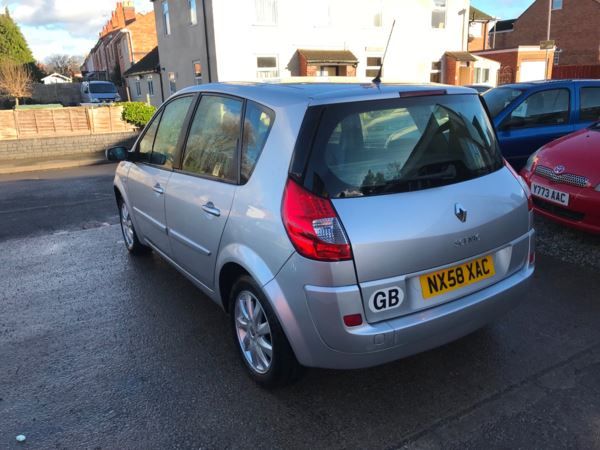  2008 Renault Scenic 1.5 dCi 5dr  4