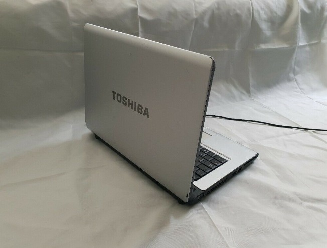 Toshiba Satellite L300 Laptop  1