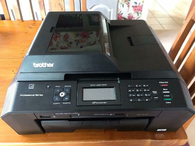 Brother MFC-J5910DW A3/A4 Printer & A4 Scanner  0