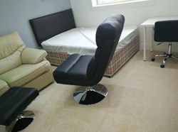 Room Available in a Newly Refurbished Luxury Modern Garden Flat