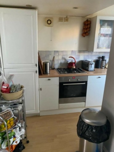 Double Room Available in Shared House on Babington Road  4