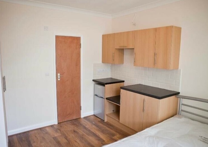 Ensuite Room Available  4