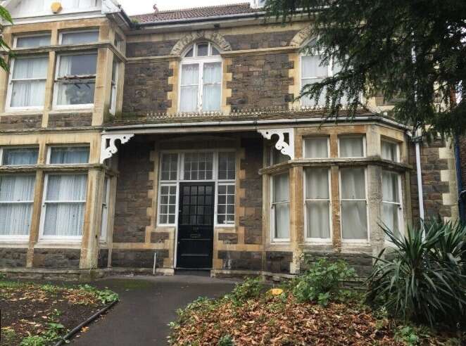 Fabulous Former Bed & Breakfast with Large Bedsit Available with Inc Rent  0