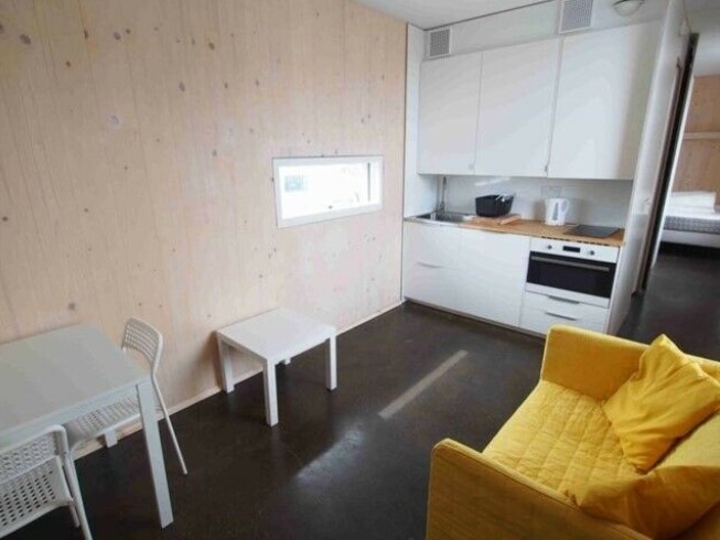 1 Bed Self Contained Flat Close to Town Centre  0
