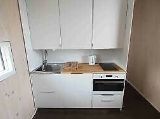 1 Bed Self Contained Flat Close to Town Centre  2