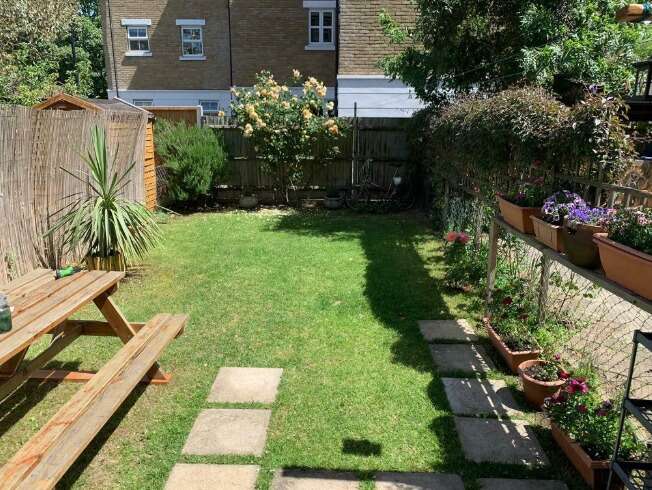 2 Double Bedrooms Available Now in Peckham  0