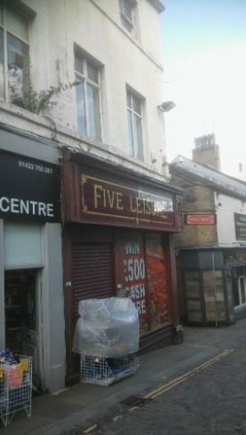 City Centre Shop to Let - Over 2 Floors - Great Opportunity!  0