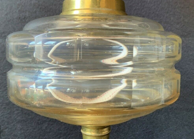 Beautiful 19th Century Victorian Amber Glass Twin Burning Ceramic Table Oil Lamp  2