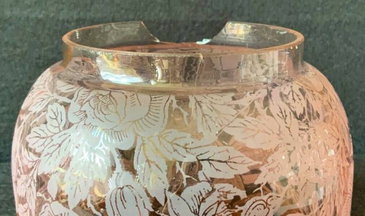 Beautiful 19th Century Victorian Amber Glass Twin Burning Ceramic Table Oil Lamp  9