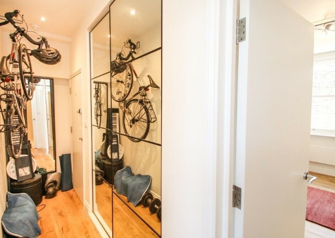 Gorgeous Recently Refurbished One Bedroom Apartment  6