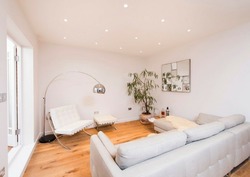 Ultra Stylish 2 Bed Home with Delightful Private Garden
