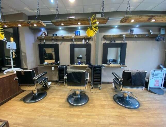 Barber Shop / Hairdressers Salon Business For Sale   3