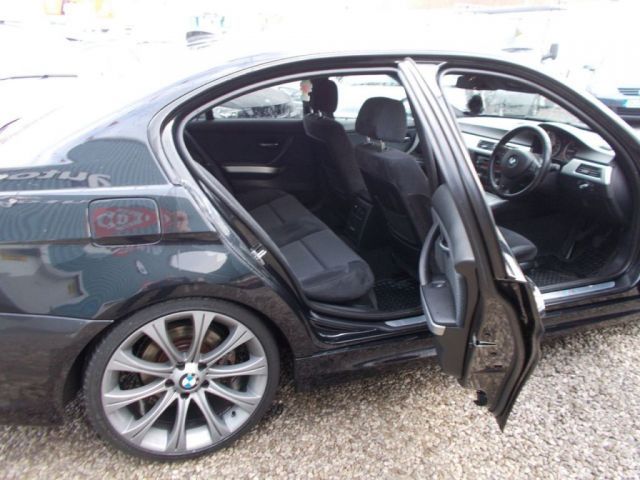  2009 BMW 2.0 320D M Sport 4d  6