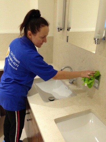 Domestic Cleaners, Office Cleaners, Cleaning Services London  2