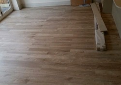 Carpet, Vinyl and Laminate Wood Flooring Fitting Services thumb 7