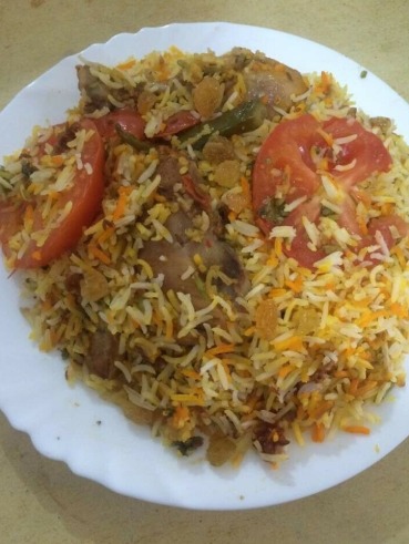 Karachi Tiffin Services 100% Halal Food  0