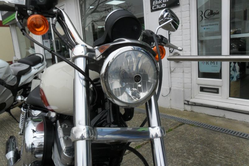  2012 Harley-Davidson Sportster 900 XL  4