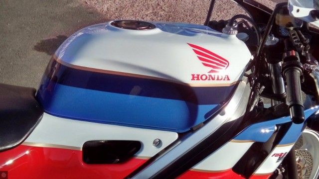 1993 Honda VFR400  7