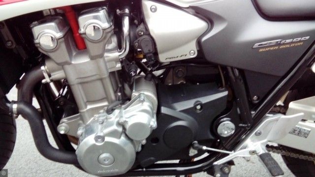  2005 Honda CB1300S  6