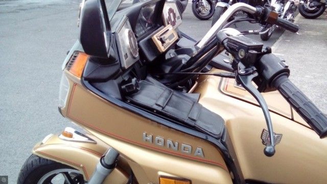  1986 Honda GL1200 Goldwing  4