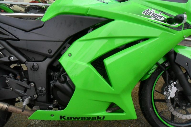  2011 Kawasaki Ninja 250 R  3