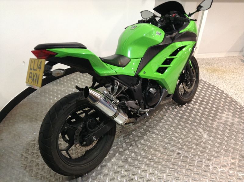  2014 Kawasaki Ninja 300  2