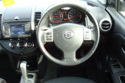  2010 Nissan Note TEKNA thumb 7