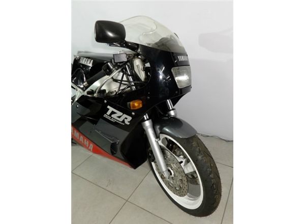  1992 Yamaha TZR250 R  1