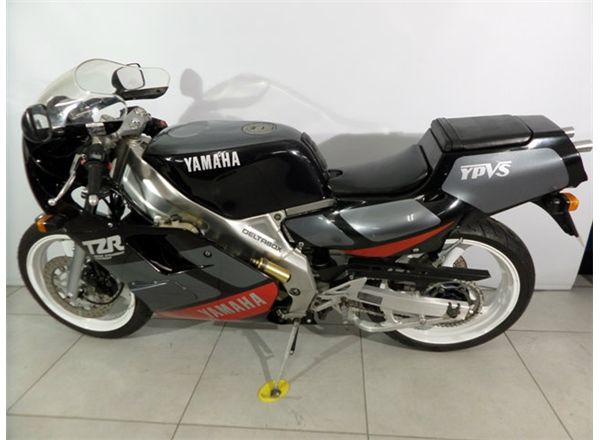  1992 Yamaha TZR250 R  3