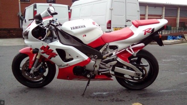  1998 Yamaha R1 1000  1