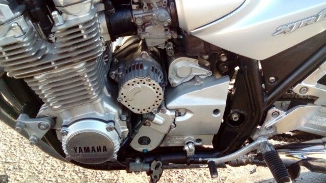  2000 Yamaha XJR1300  5