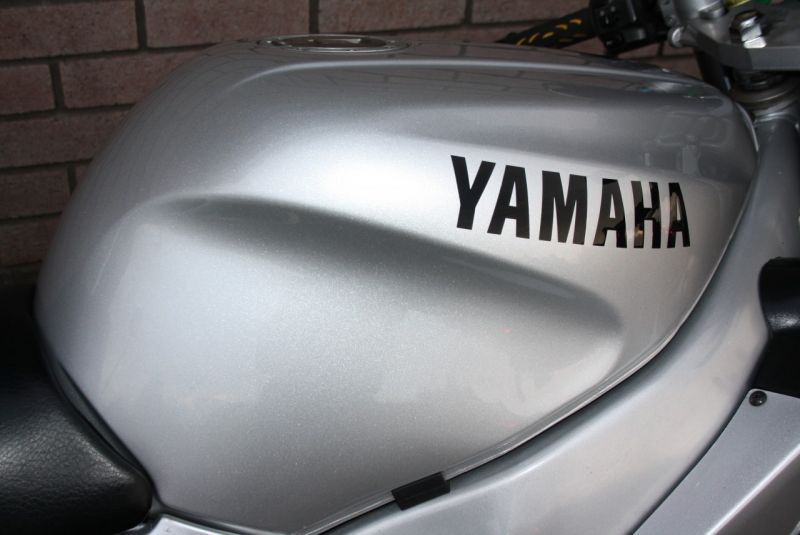  1998 Yamaha YZF600R Thundercat  8