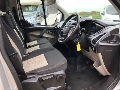  2017 Ford Transit Tourneo 310 5dr thumb 9