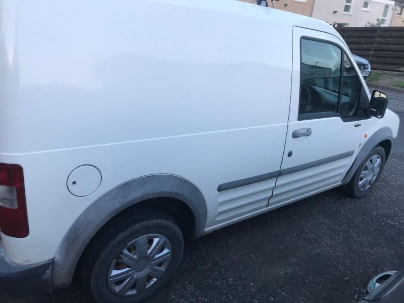  2004 Ford Transit Connect  2