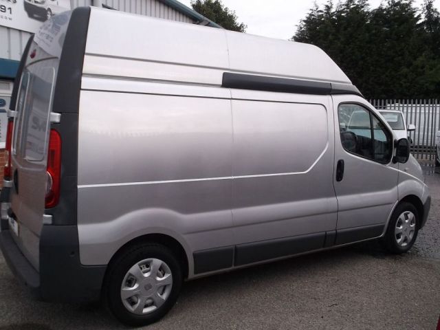 2012 Renault Trafic High Roof 2.0 DCI  4