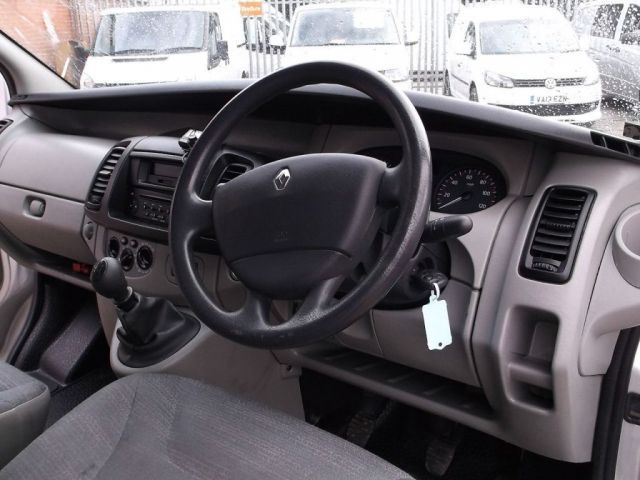  2012 Renault Trafic High Roof 2.0 DCI  5