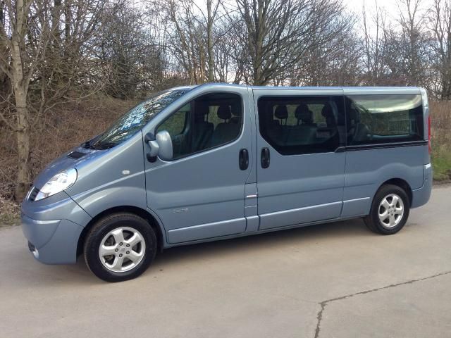  2013 Renault Trafic 2.0 Ll29 Sport Dci 5D  1